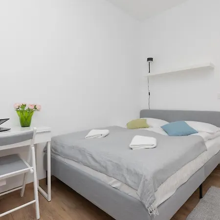 Mokotow With 2 Bedrooms By Renters Varšava