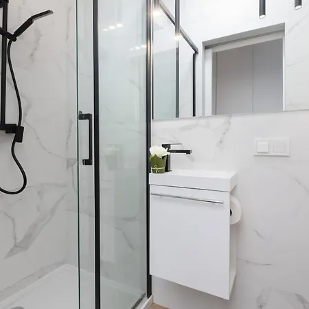 Mokotow With 2 Bedrooms By Renters