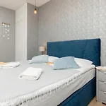 Mokotow With 2 Bedrooms By Renters Apartman *