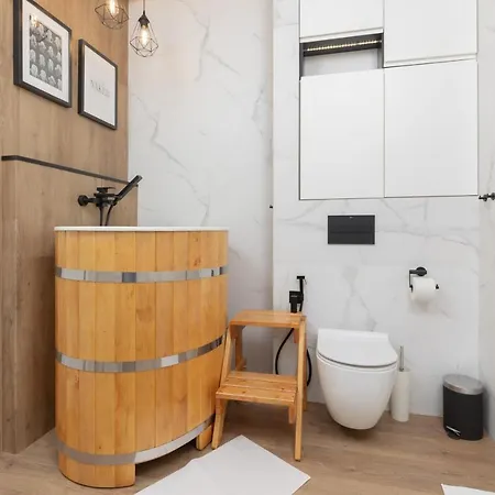 Mokotow With 2 Bedrooms By Renters דירה *